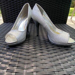Rampage Silver Sparkle Heels 8 1/2